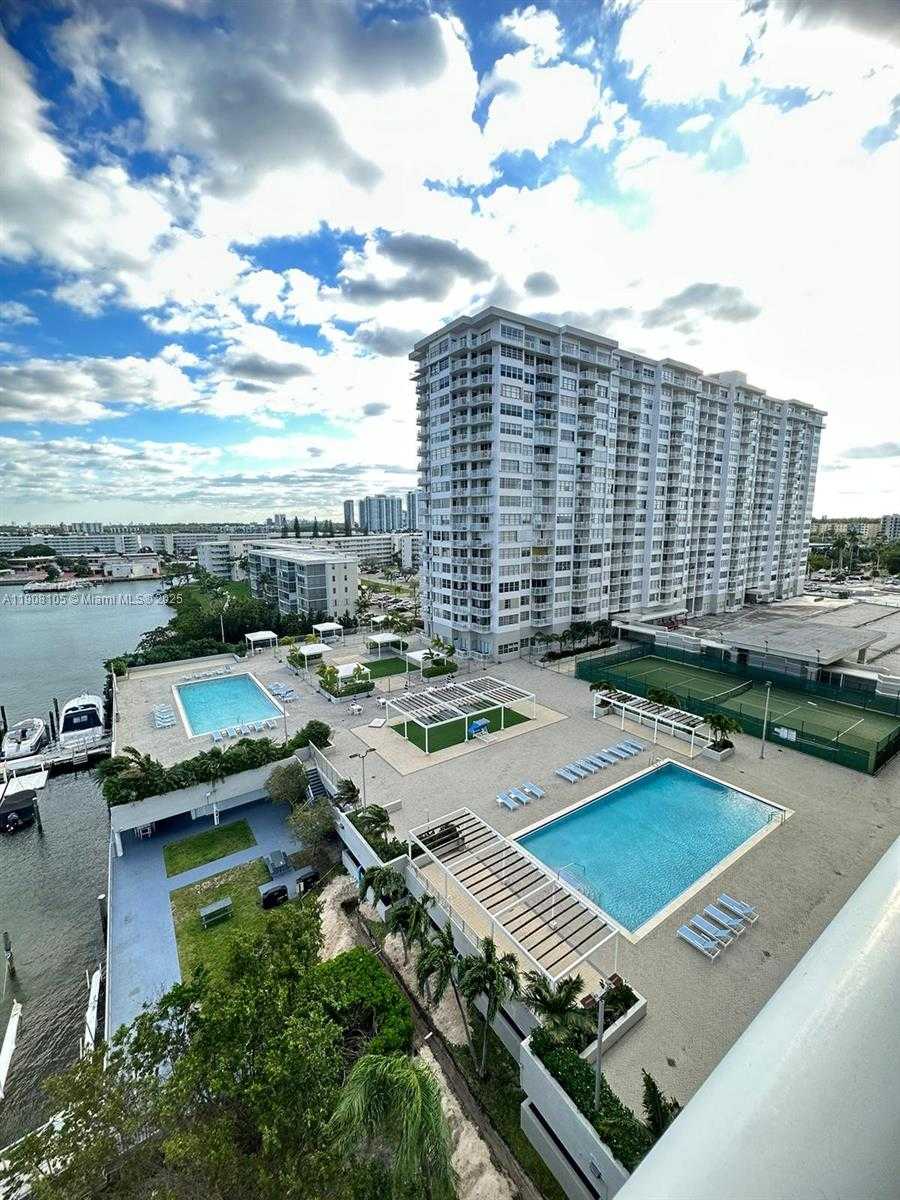 Small Image of 18081 BISCAYNE BLVD #903, Aventura Number 1