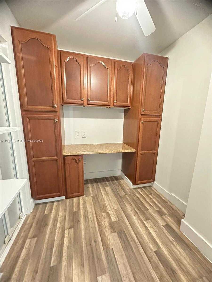 Small Image of 18081 BISCAYNE BLVD #903, Aventura Number 7