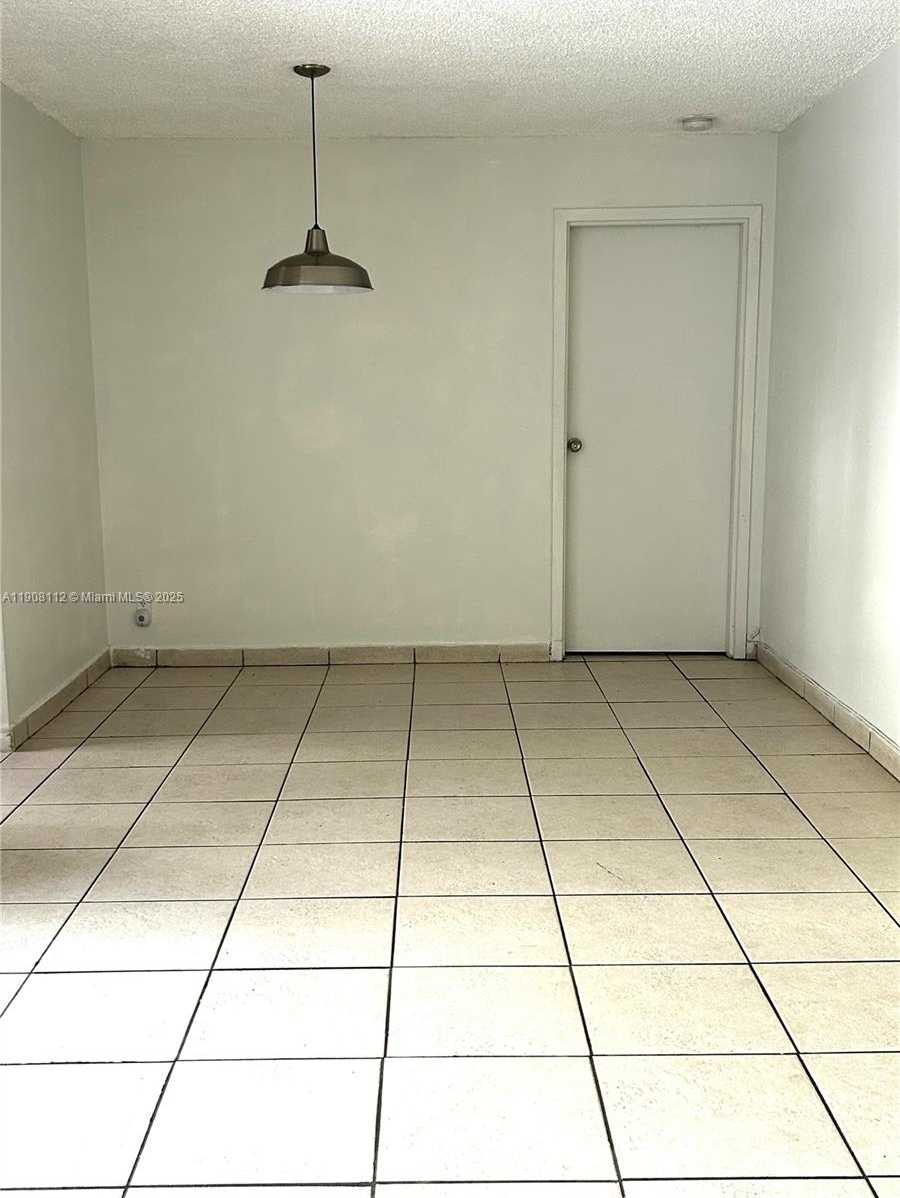 Imagen de Pequeño Objeto