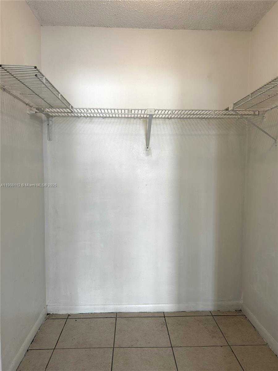 Imagen de Pequeño Objeto