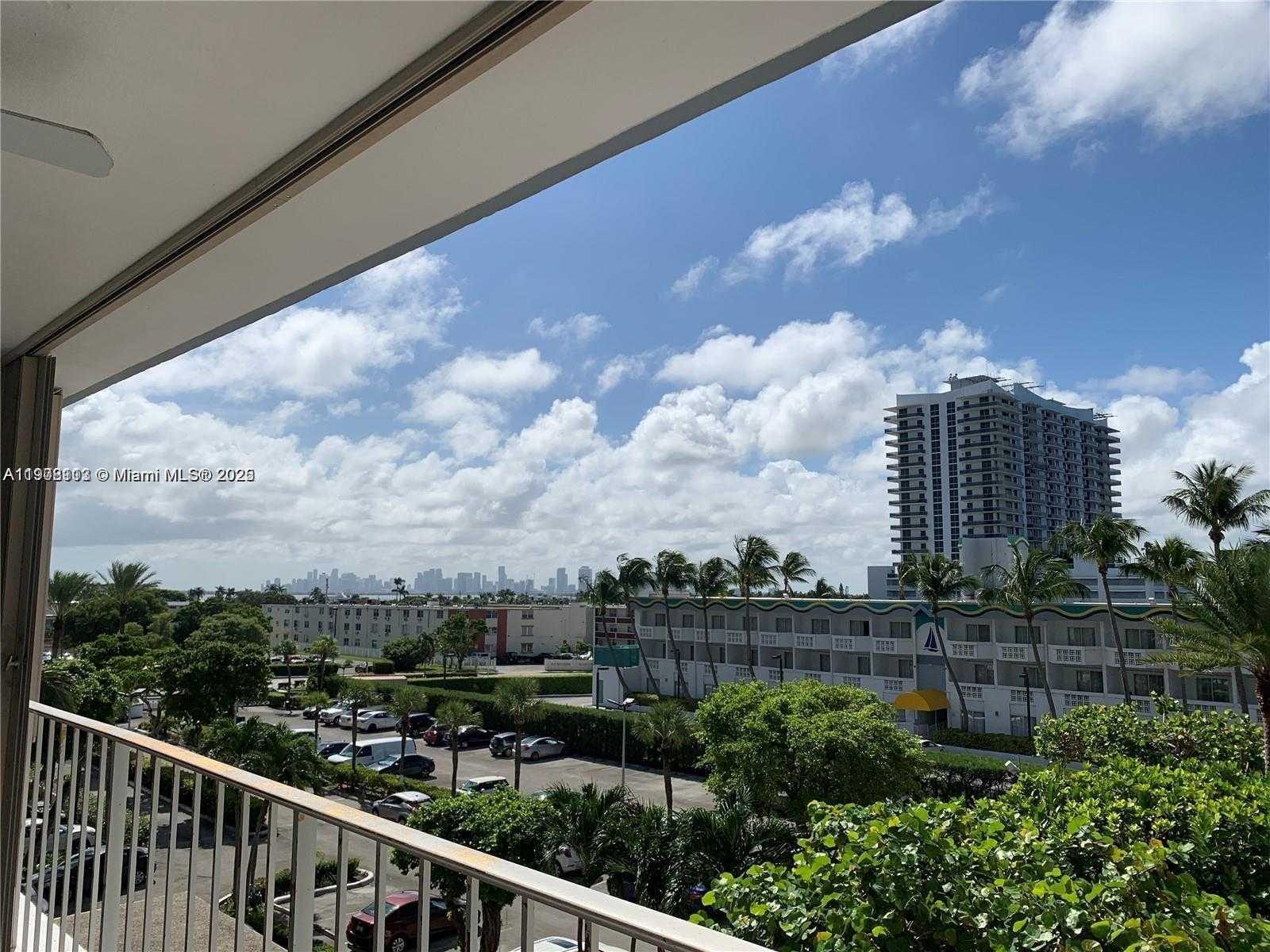 Small Image of 1865 79TH ST CSWY #4F, North Bay Village Number 7