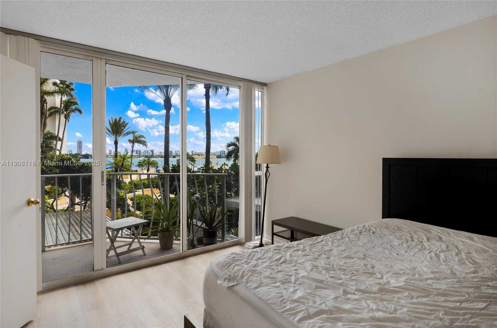 Small Image of 7601 EAST TREASURE DR #510, North Bay Village Number 27