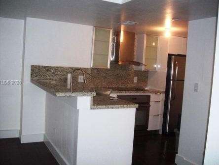 Small Image of 770 CLAUGHTON ISLAND DR #703, Miami Number 2