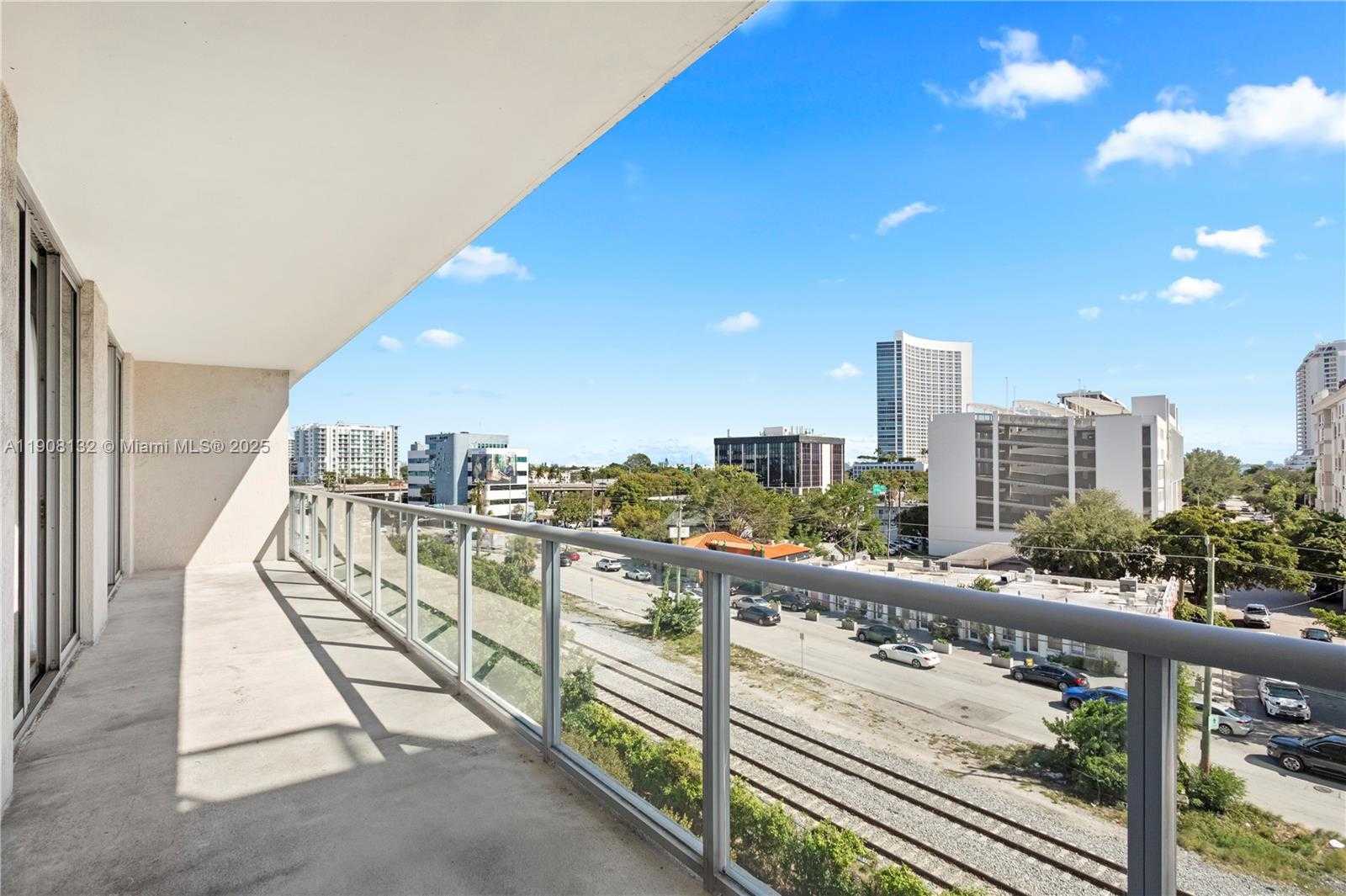 Small Image of 3470 EAST COAST AVE #H0502, Miami Number 27