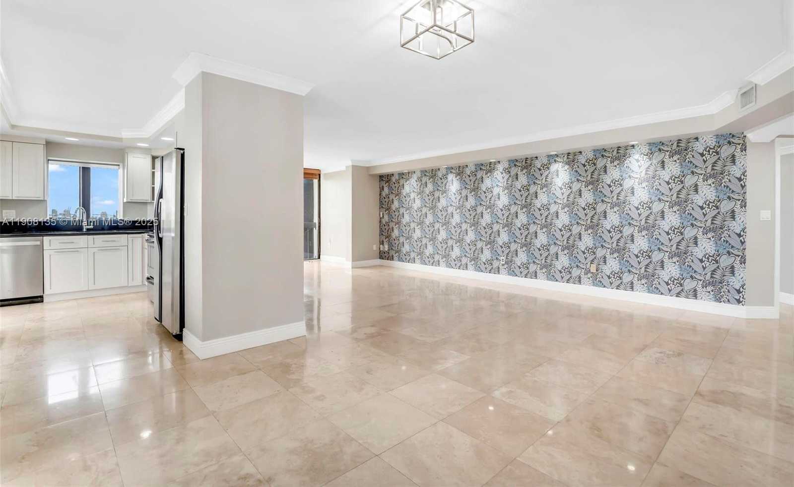 Small Image of 2333 BRICKELL AVE #517, Miami Number 10