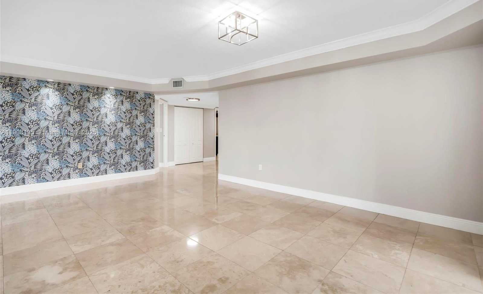 Small Image of 2333 BRICKELL AVE #517, Miami Number 12