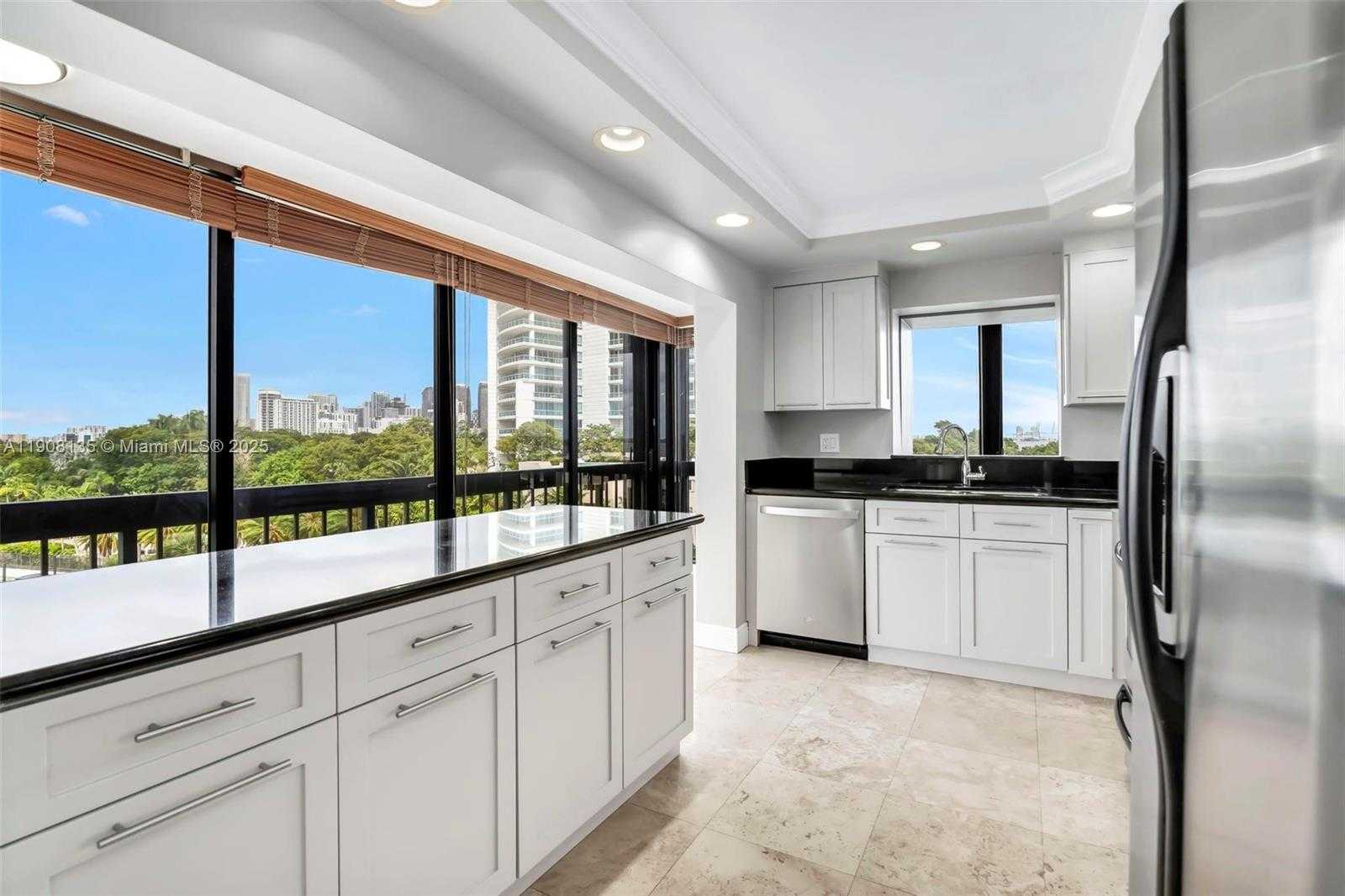 Small Image of 2333 BRICKELL AVE #517, Miami Number 18