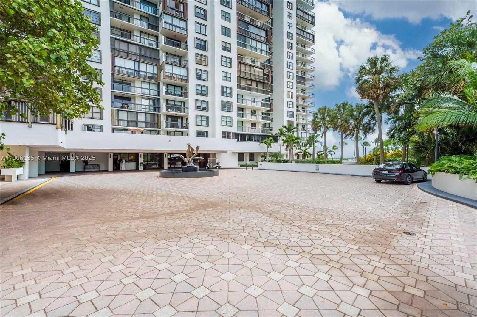 Small Image of 2333 BRICKELL AVE #517, Miami Number 2