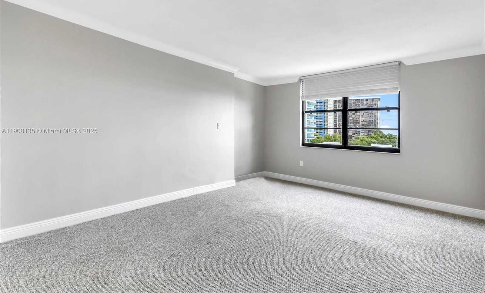 Small Image of 2333 BRICKELL AVE #517, Miami Number 25