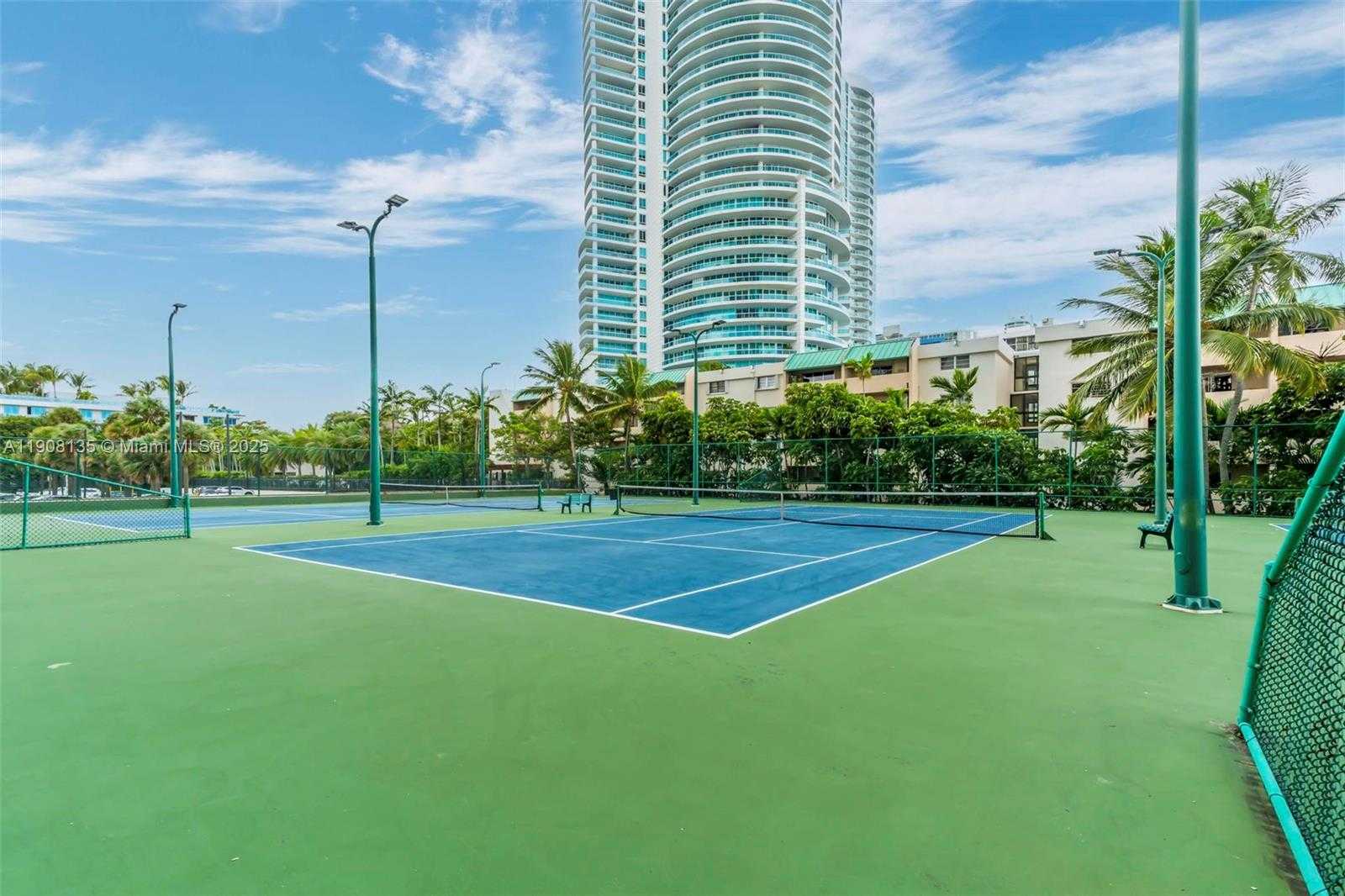 Small Image of 2333 BRICKELL AVE #517, Miami Number 45