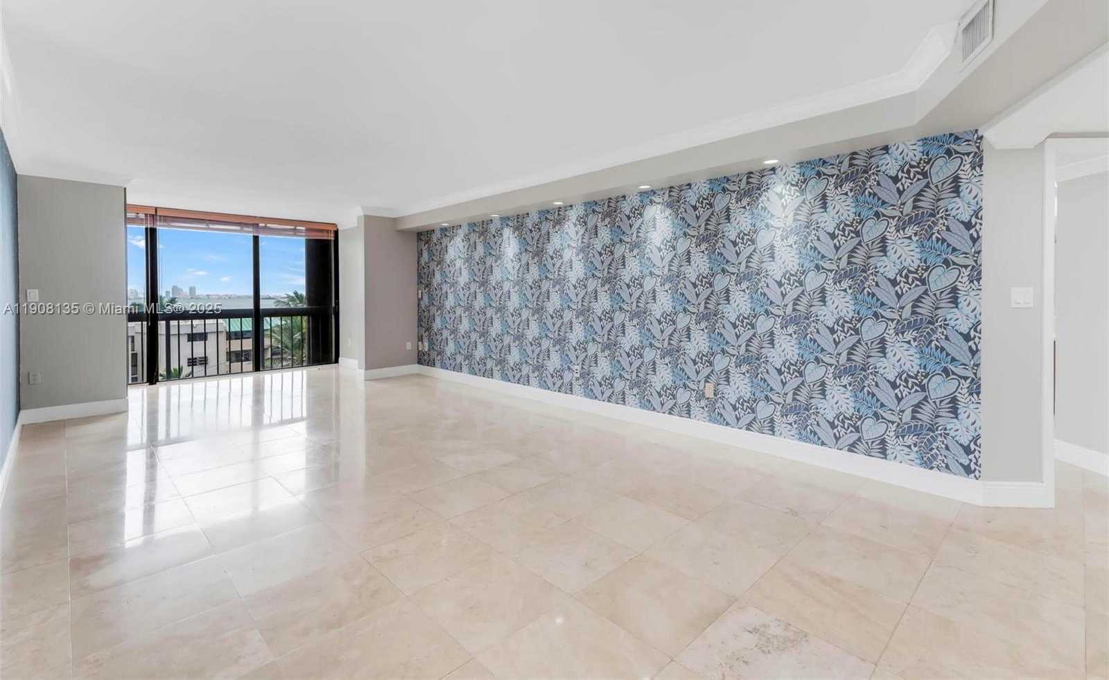 Small Image of 2333 BRICKELL AVE #517, Miami Number 5