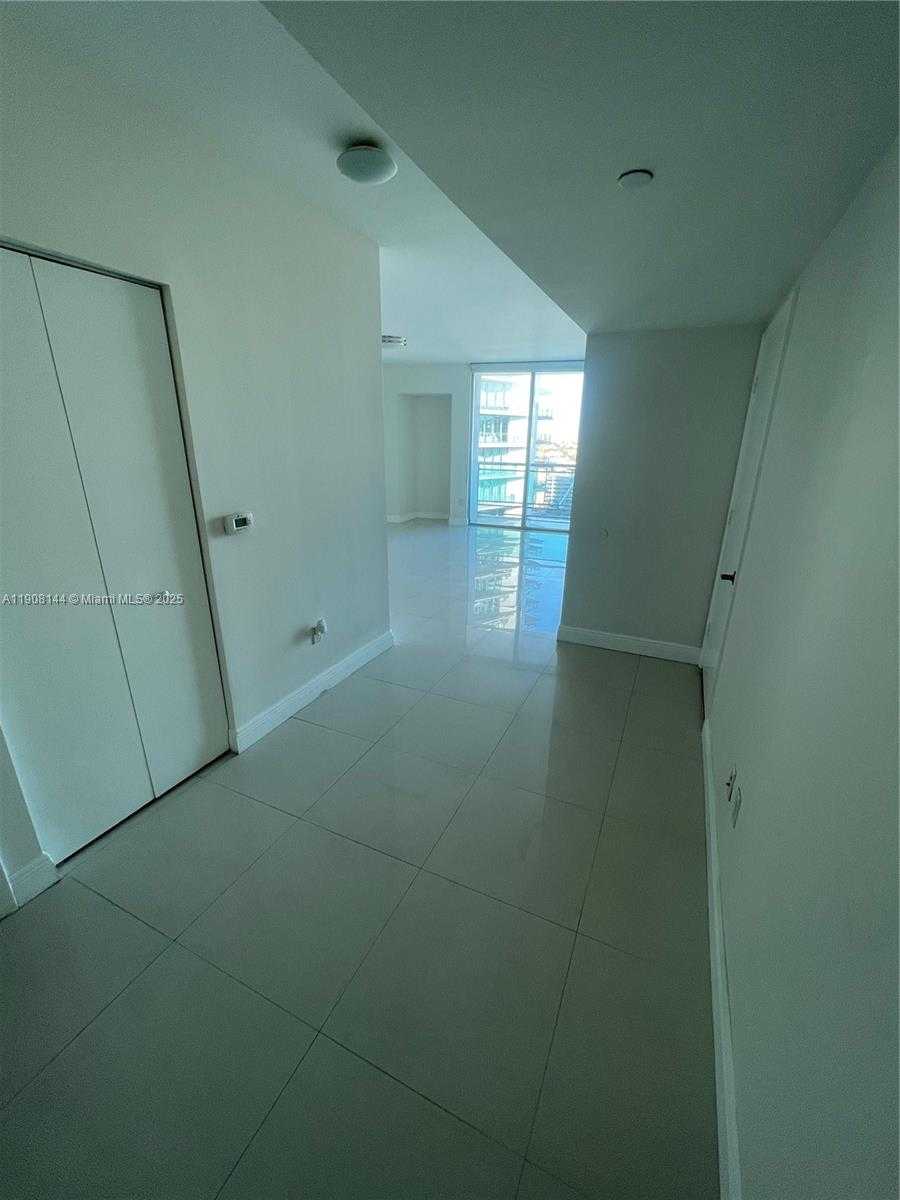 Small Image of 350 SOUTH MIAMI AVE #1715, Miami Number 16