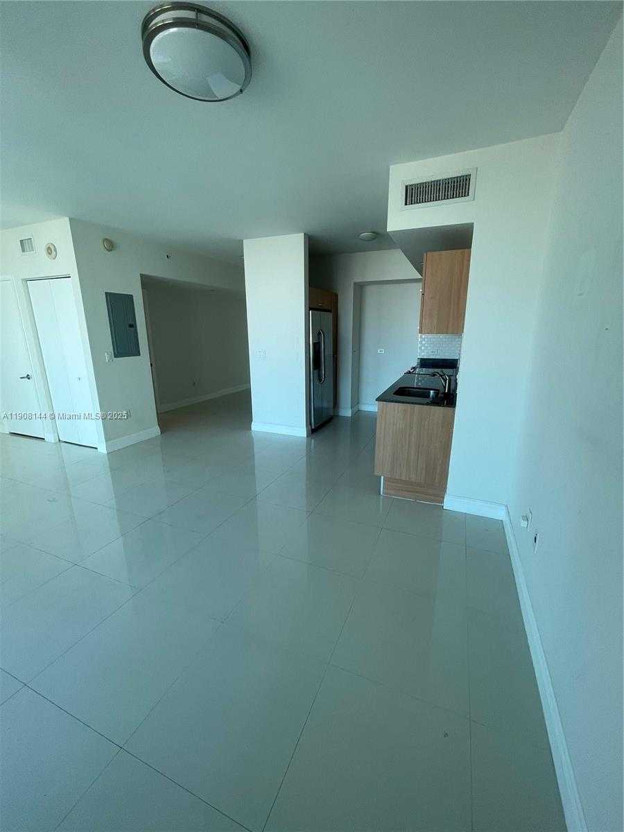 Small Image of 350 SOUTH MIAMI AVE #1715, Miami Number 19