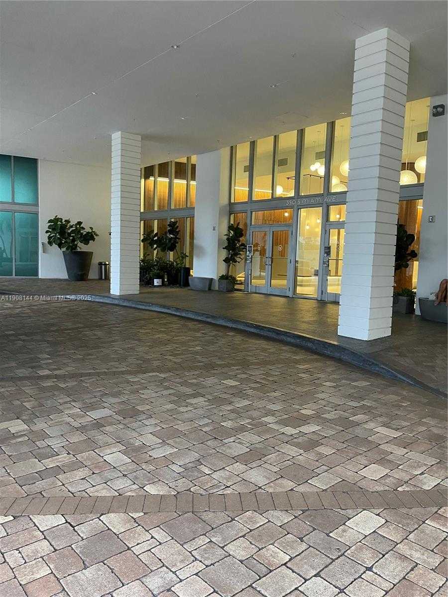 Small Image of 350 SOUTH MIAMI AVE #1715, Miami Number 2