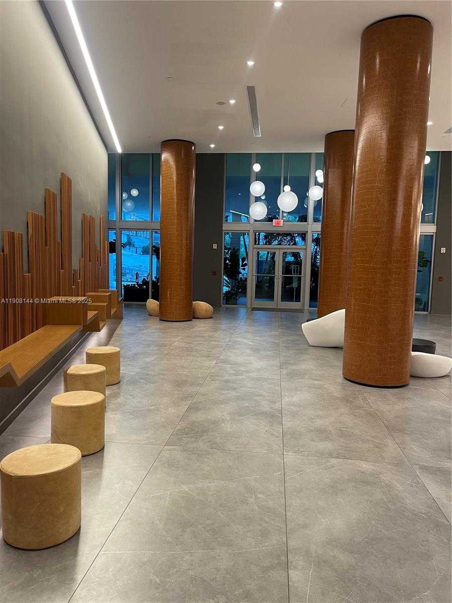 Small Image of 350 SOUTH MIAMI AVE #1715, Miami Number 7