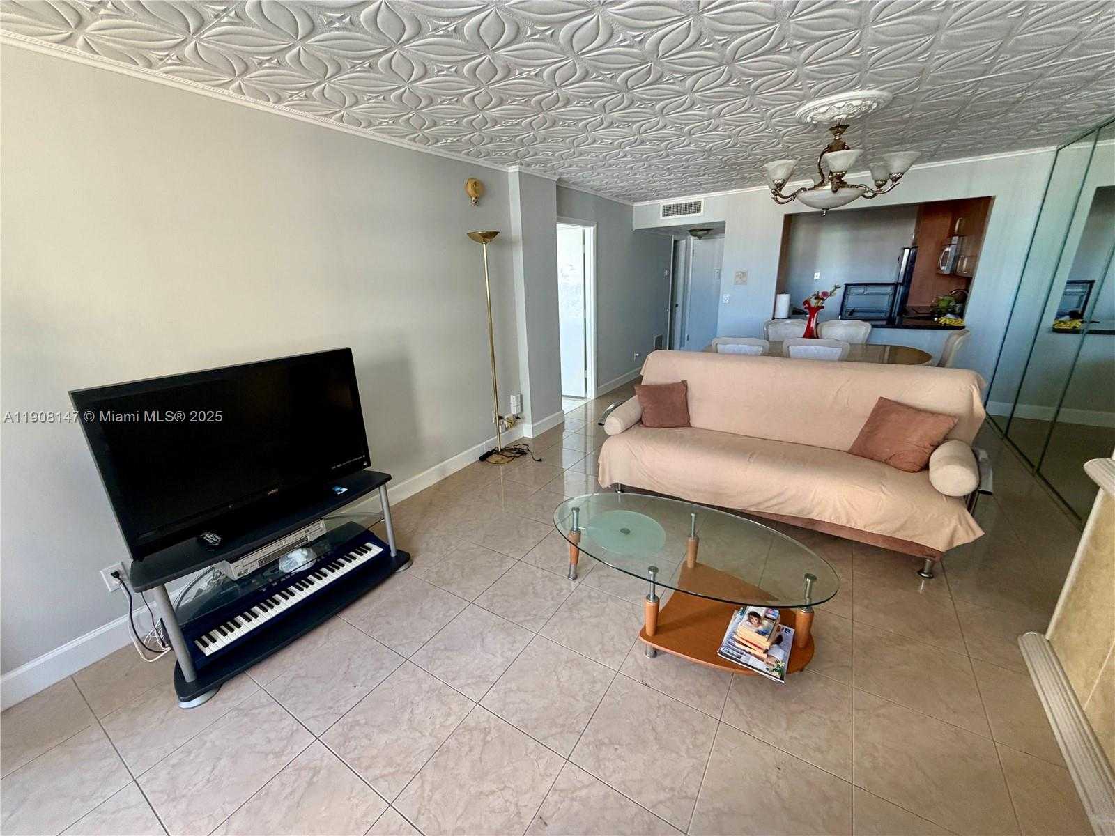 Small Image of 1849 SOUTH OCEAN DR #1405, Hallandale Beach Number 5