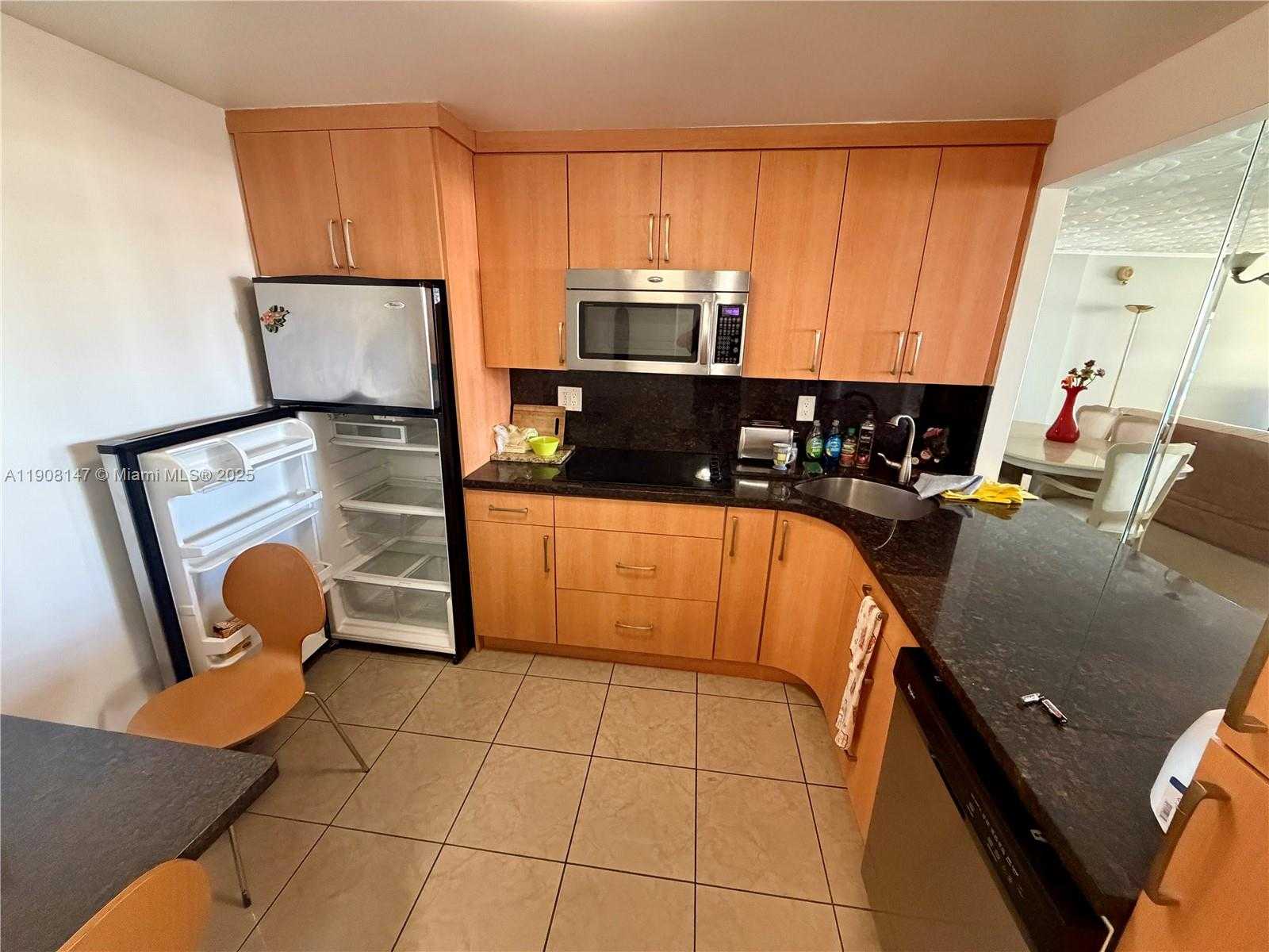 Small Image of 1849 SOUTH OCEAN DR #1405, Hallandale Beach Number 9