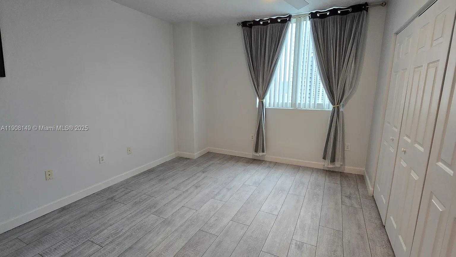 Small Image of 275 NORTH EAST 18TH ST #PH-10, Miami Number 12