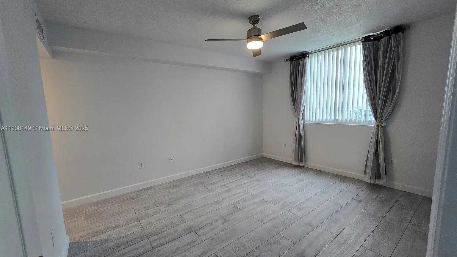 Small Image of 275 NORTH EAST 18TH ST #PH-10, Miami Number 13