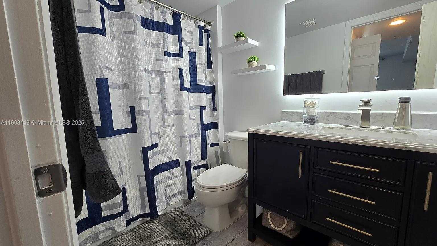 Small Image of 275 NORTH EAST 18TH ST #PH-10, Miami Number 3