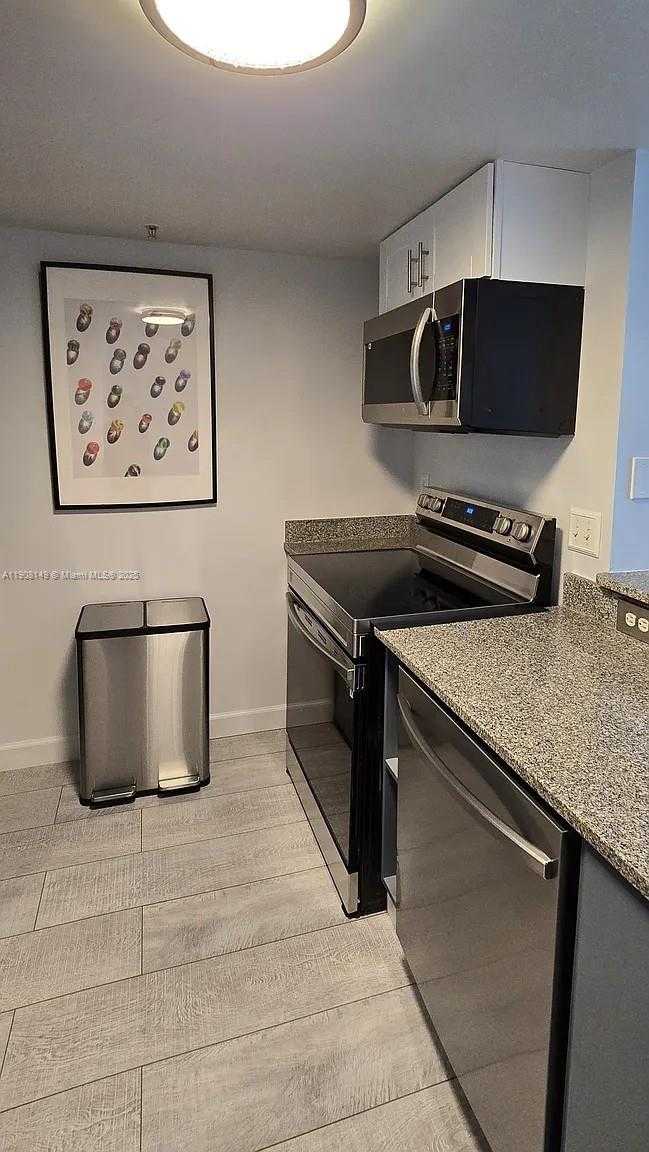 Small Image of 275 NORTH EAST 18TH ST #PH-10, Miami Number 5