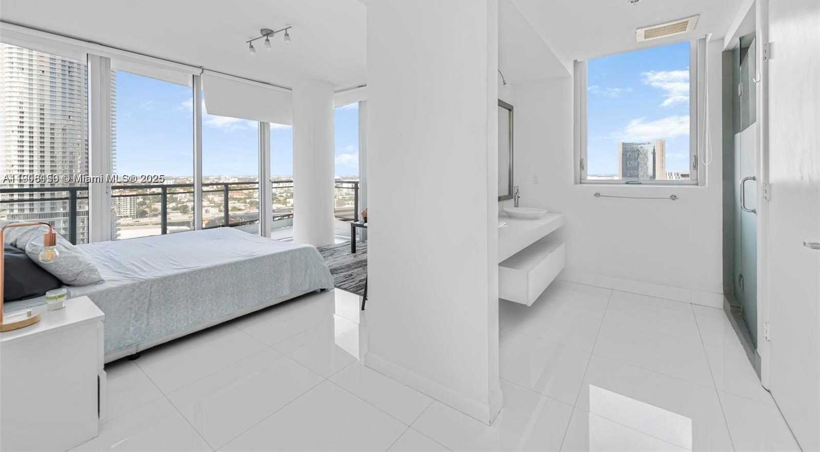 Small Image of 92 SOUTH WEST 3RD ST #2405, Miami Number 6