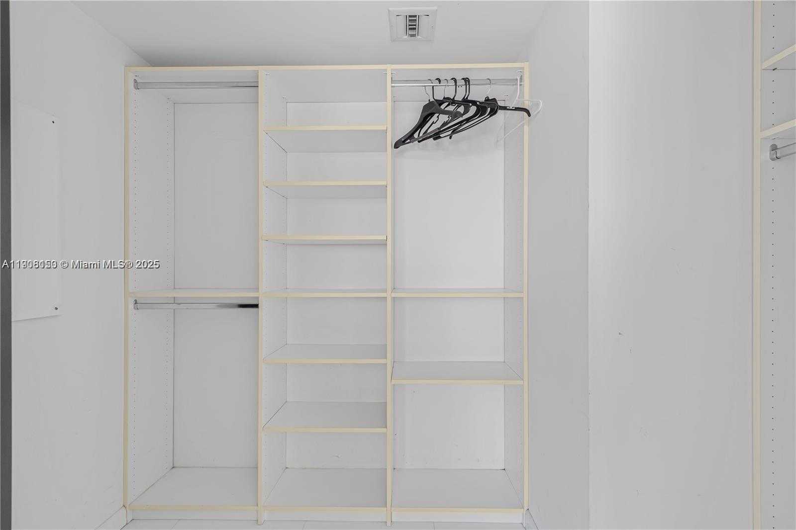 Small Image of 92 SOUTH WEST 3RD ST #2405, Miami Number 7