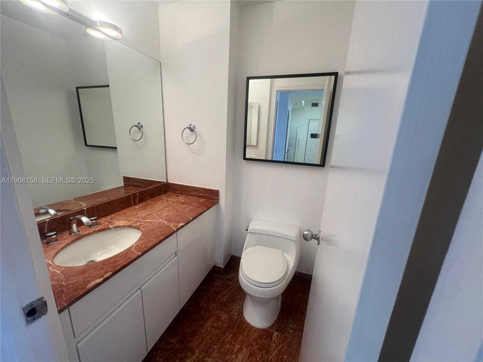 Small Image of 888 BRICKELL KEY DR #806, Miami Number 11