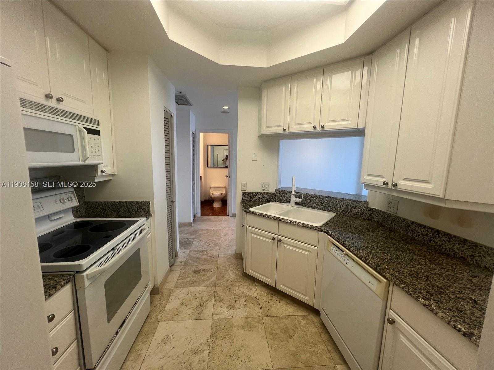 Small Image of 888 BRICKELL KEY DR #806, Miami Number 9