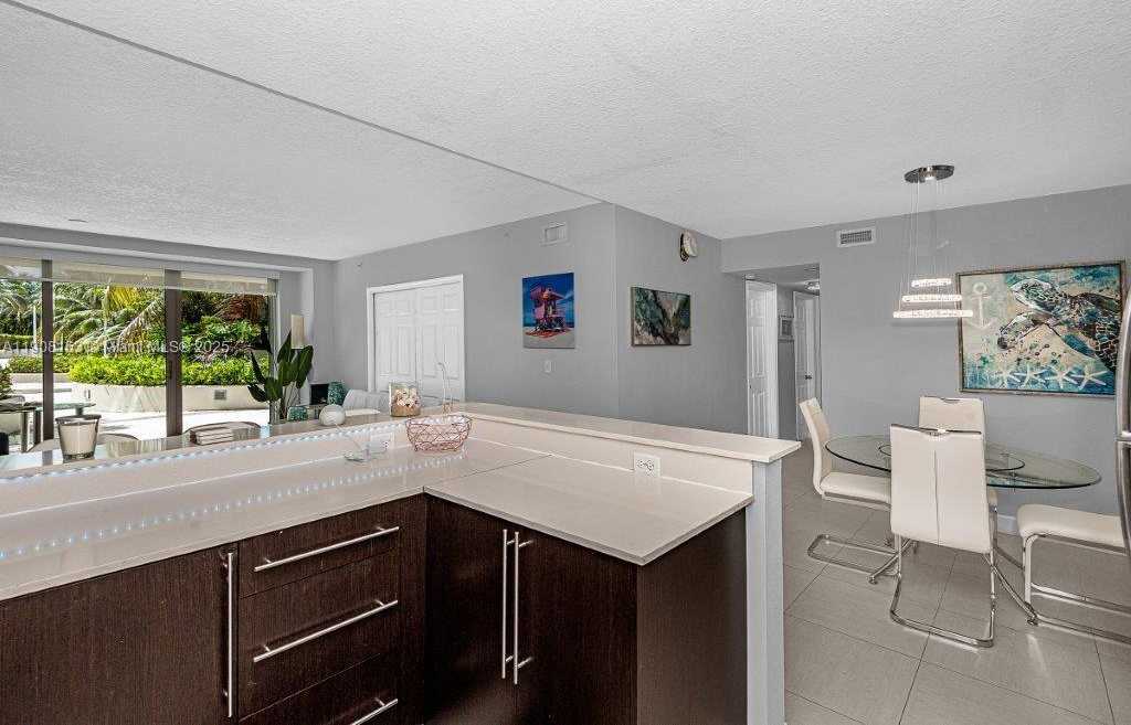 Small Image of 1500 BAY RD #128S, Miami Beach Number 12