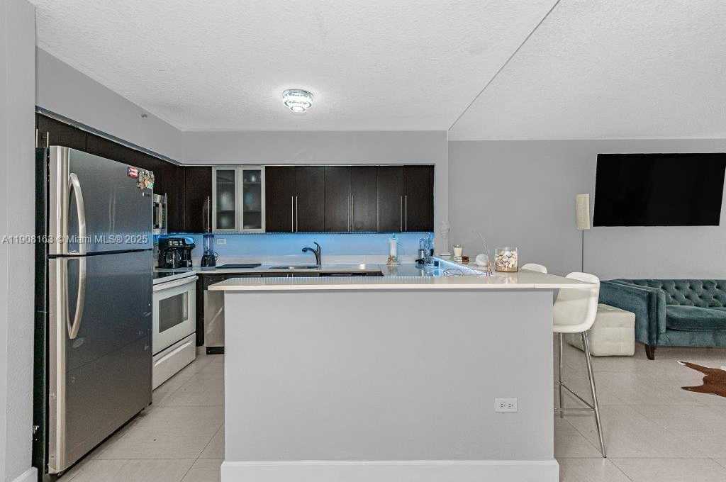 Small Image of 1500 BAY RD #128S, Miami Beach Number 21