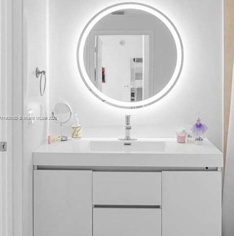 Small Image of 90 SOUTH WEST 3RD ST #1209, Miami Number 3