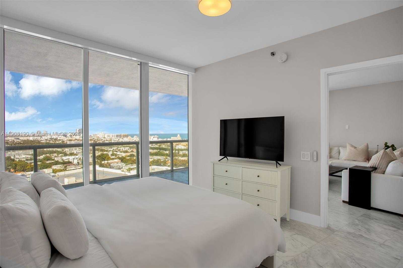 Small Image of 450 ALTON RD #2110, Miami Beach Number 14