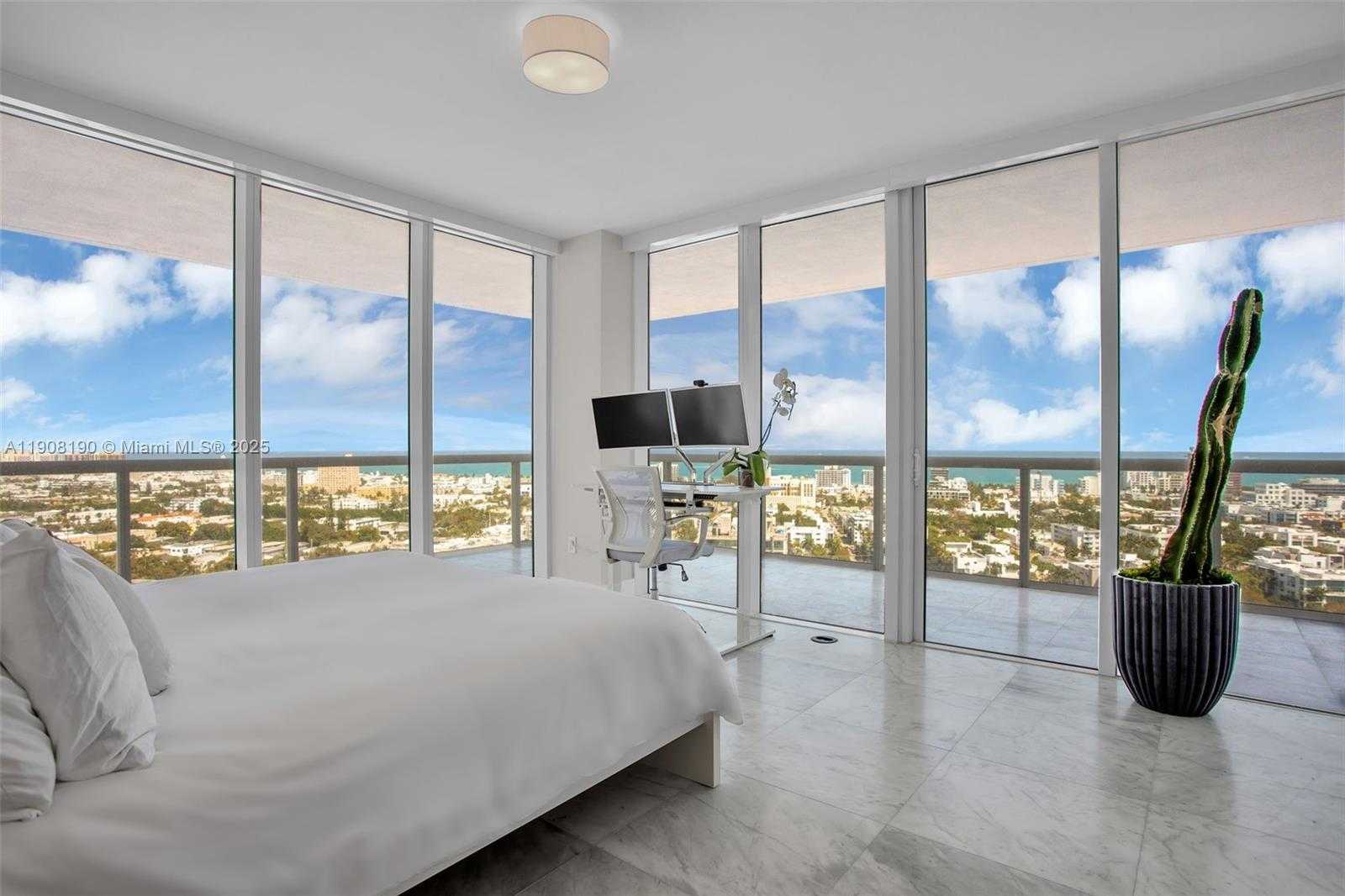 Small Image of 450 ALTON RD #2110, Miami Beach Number 17