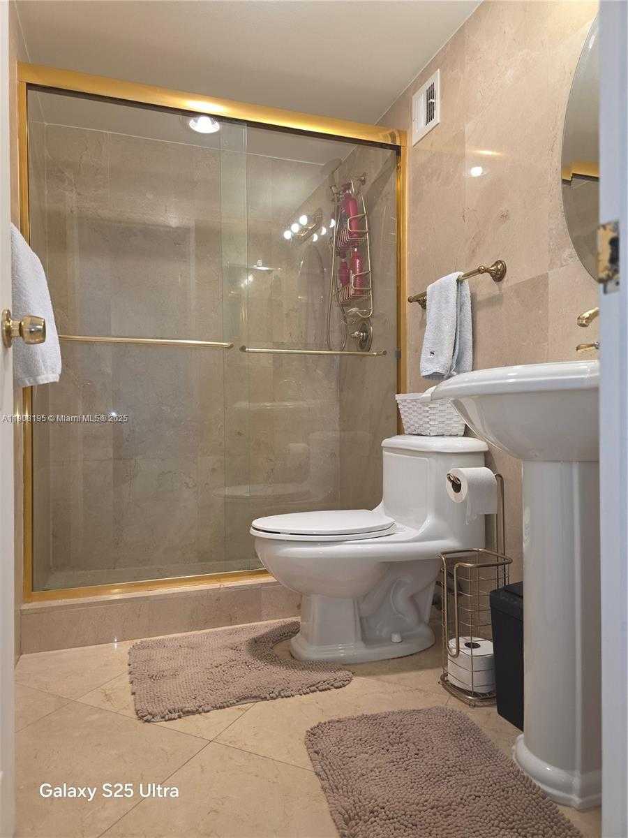 Small Image of 3725 SOUTH OCEAN DR #1401, Hollywood Number 24