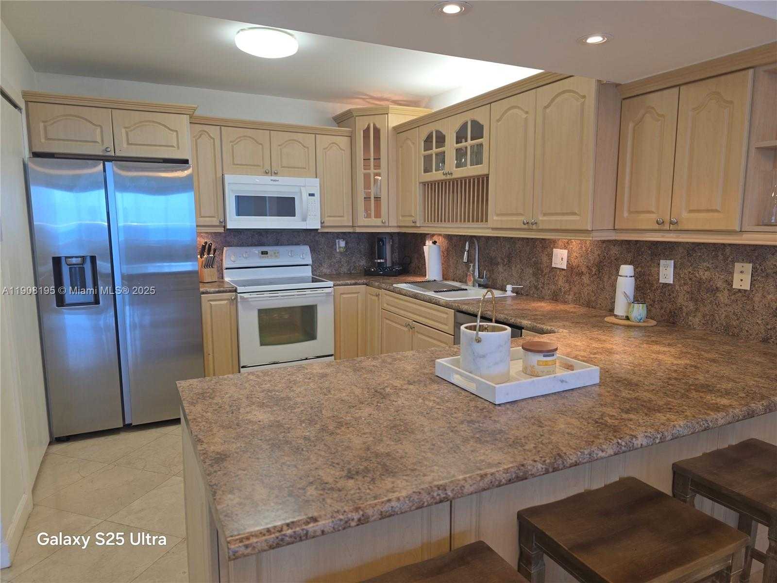 Small Image of 3725 SOUTH OCEAN DR #1401, Hollywood Number 27