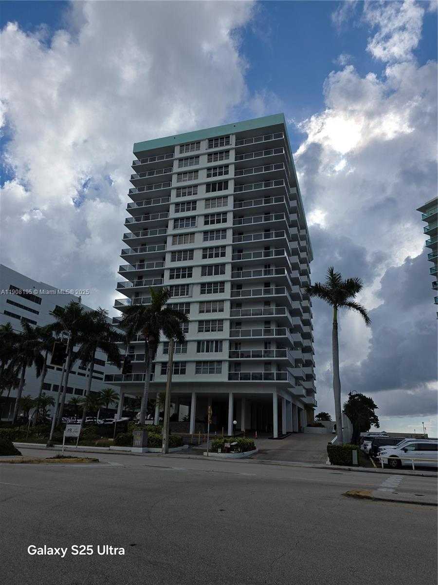 Small Image of 3725 SOUTH OCEAN DR #1401, Hollywood Number 31