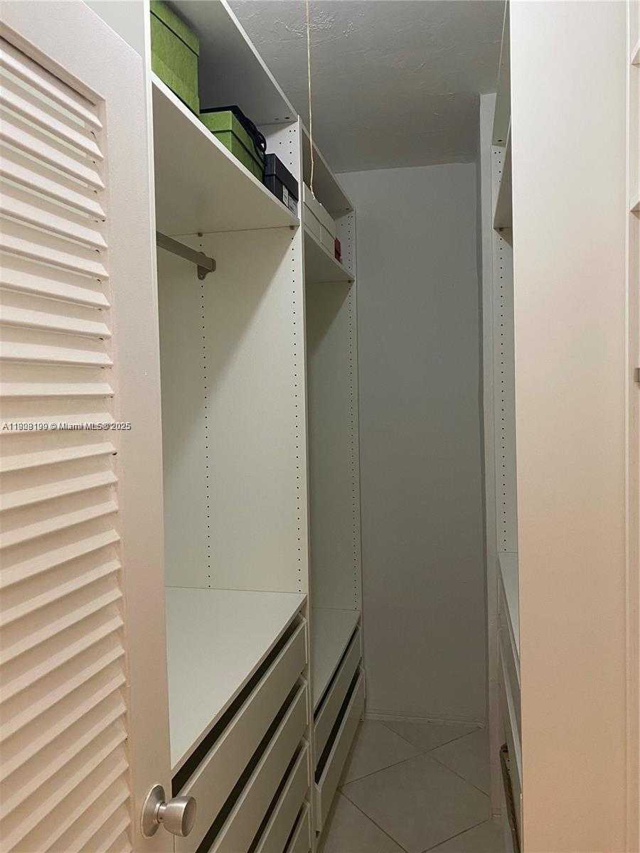 Small Image of 10185 COLLINS AVE #1402, Bal Harbour Number 16