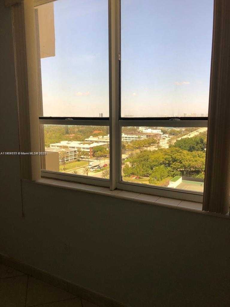 Small Image of 10185 COLLINS AVE #1402, Bal Harbour Number 3