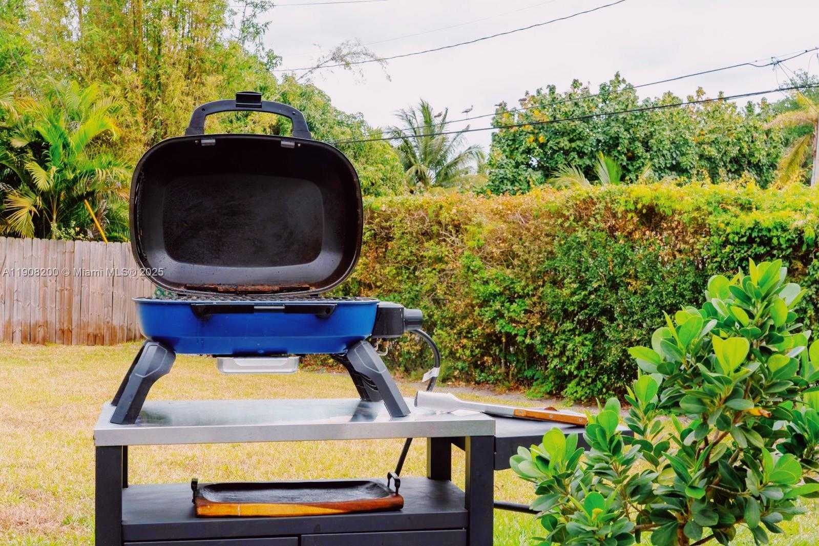 Small Image of 1075 NORTH EAST 120TH ST, Biscayne Park Number 11