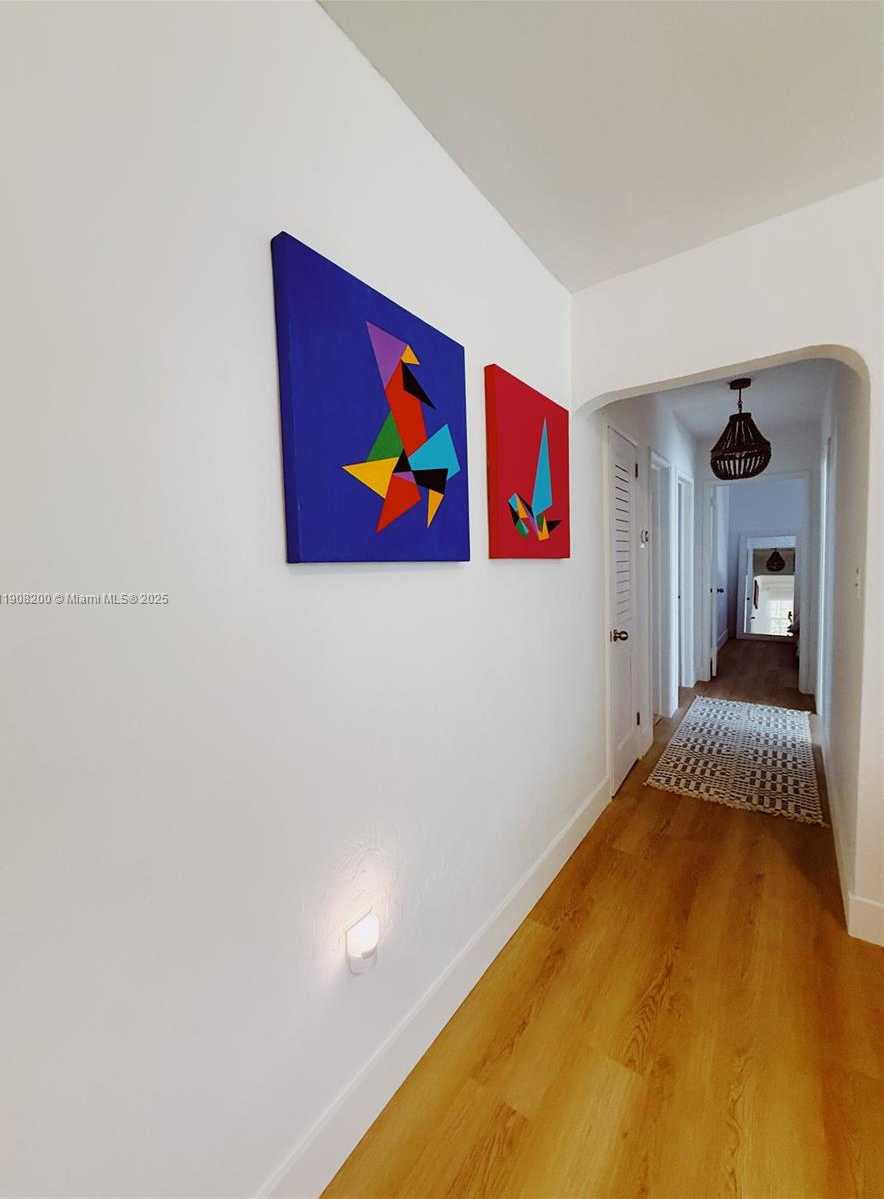 Small Image of 1075 NORTH EAST 120TH ST, Biscayne Park Number 23