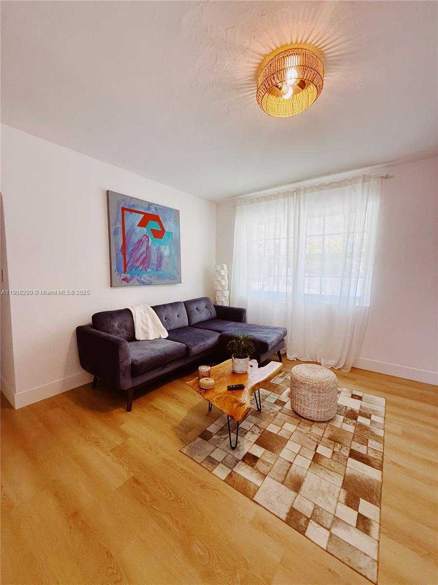 Small Image of 1075 NORTH EAST 120TH ST, Biscayne Park Number 34