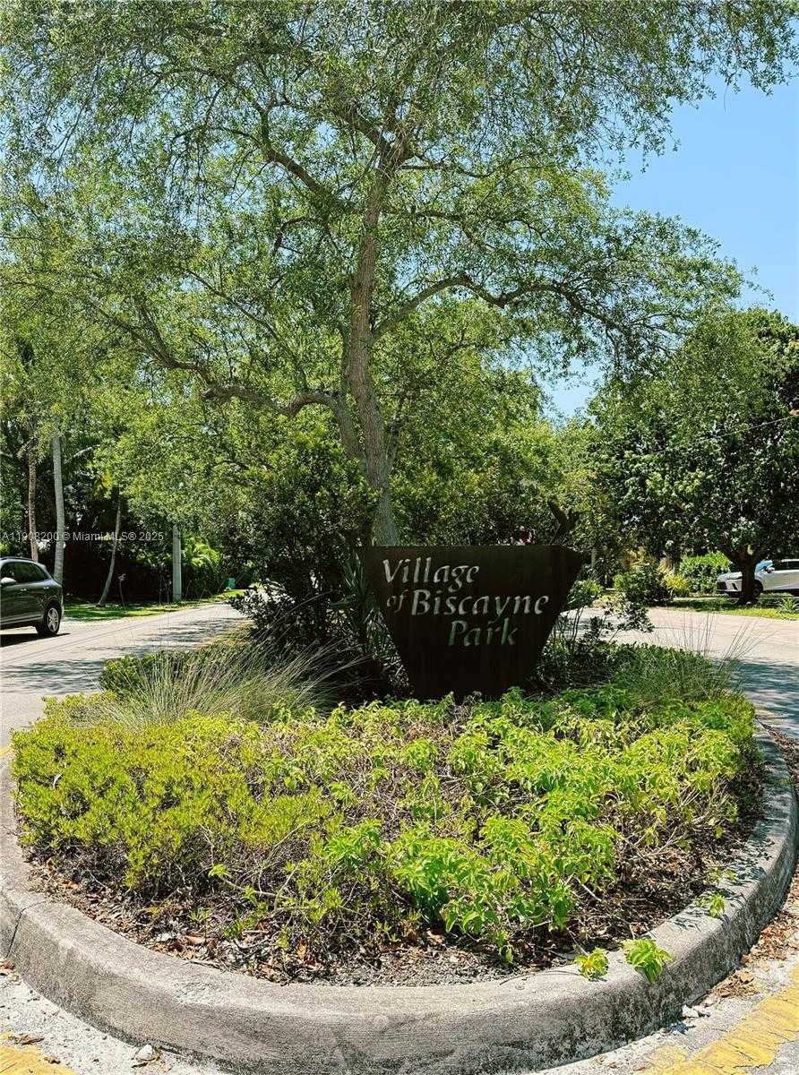 Small Image of 1075 NORTH EAST 120TH ST, Biscayne Park Number 39