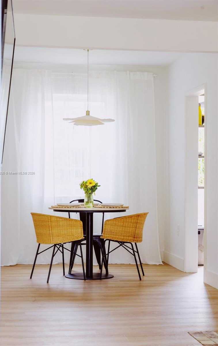 Small Image of 1075 NORTH EAST 120TH ST, Biscayne Park Number 9