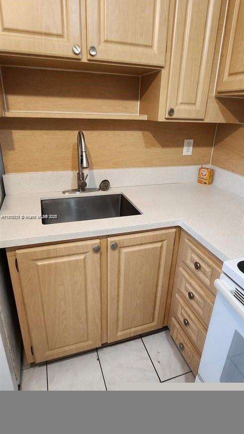 Small Image of 2905 POINT EAST DR #L312, Aventura Number 13