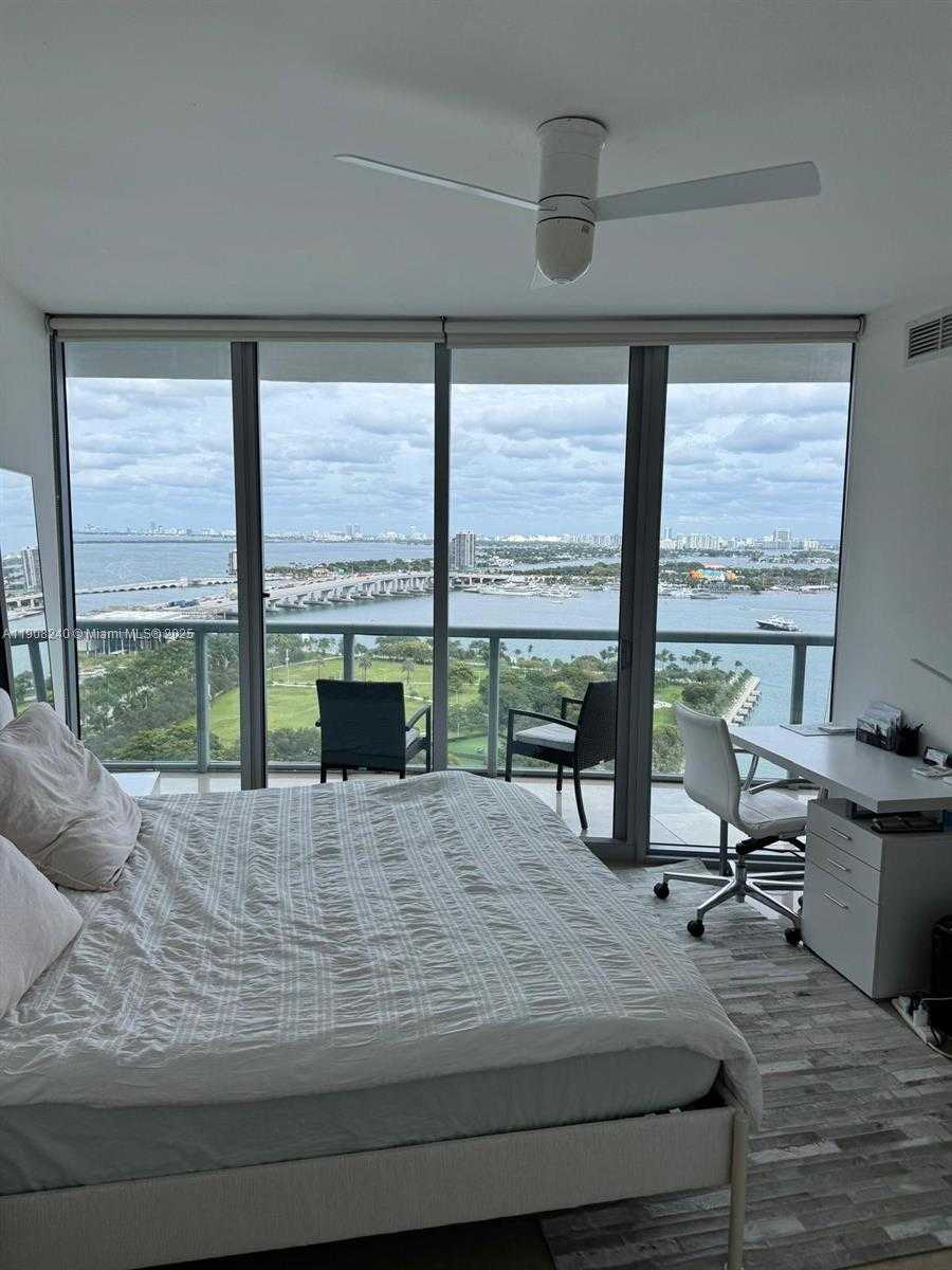 Small Image of Miami Number 3