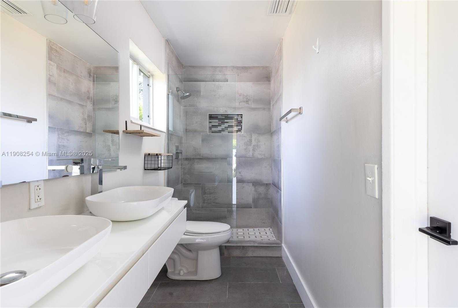 Small Image of 4430 NORTH EAST 28TH TER, Lighthouse Point Number 13