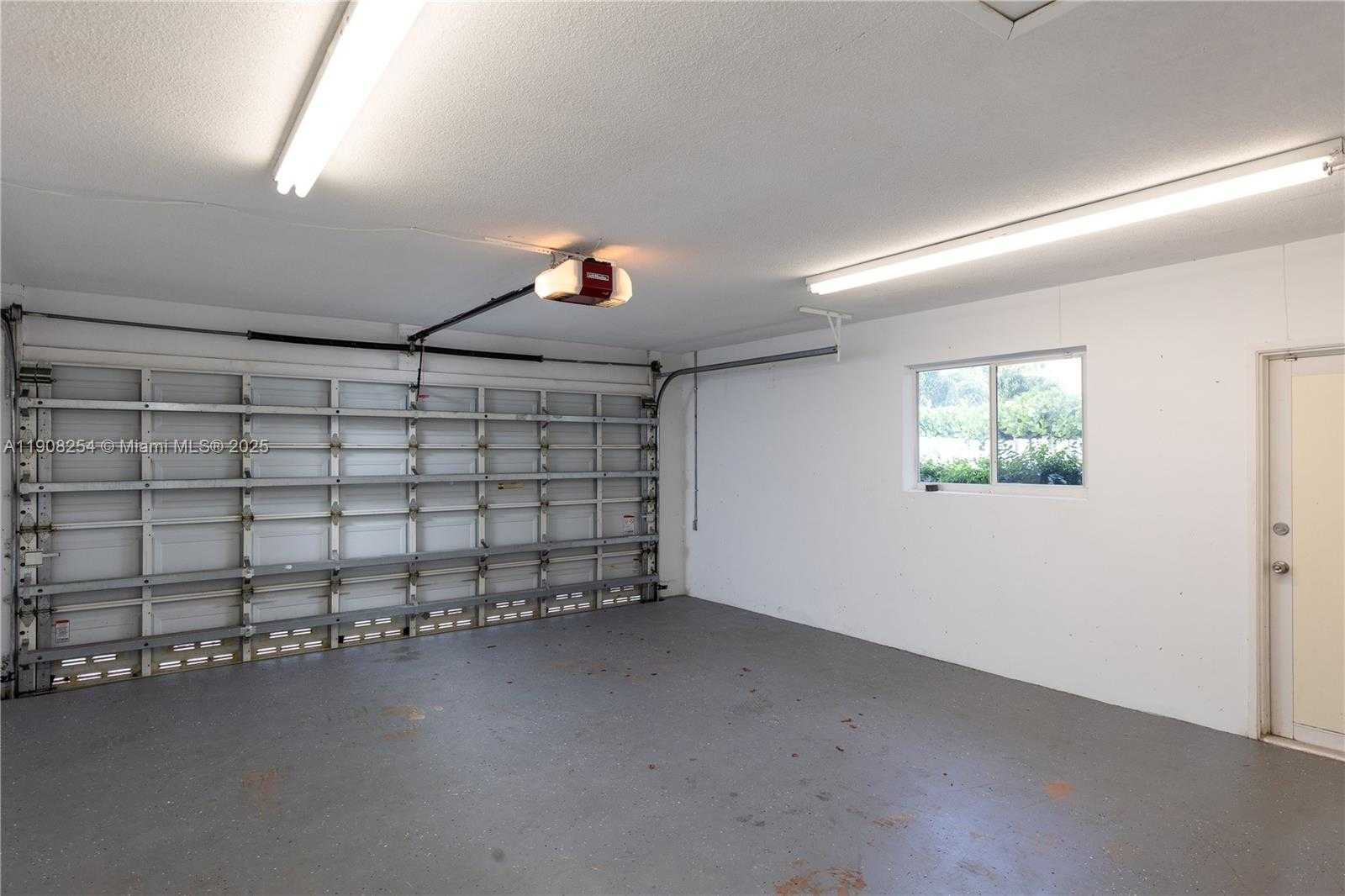 Small Image of 4430 NORTH EAST 28TH TER, Lighthouse Point Number 23