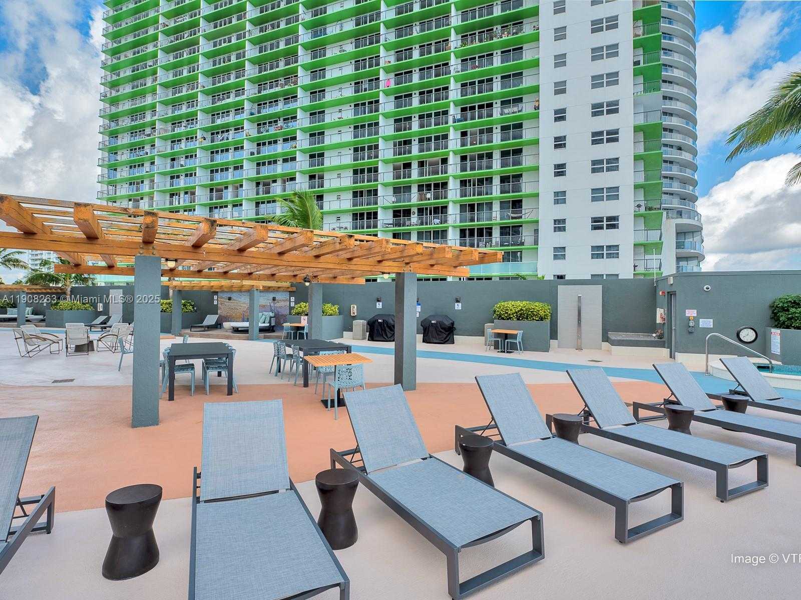 Small Image of 1750 NORTH BAYSHORE DR #4503, Miami Number 29