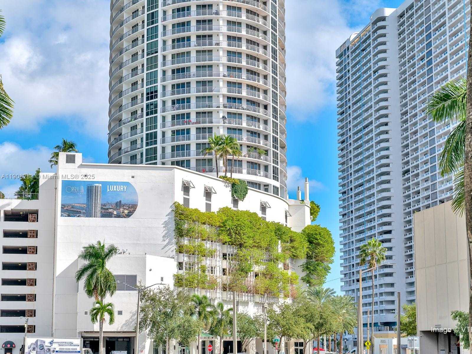 Small Image of 1750 NORTH BAYSHORE DR #4503, Miami Number 31